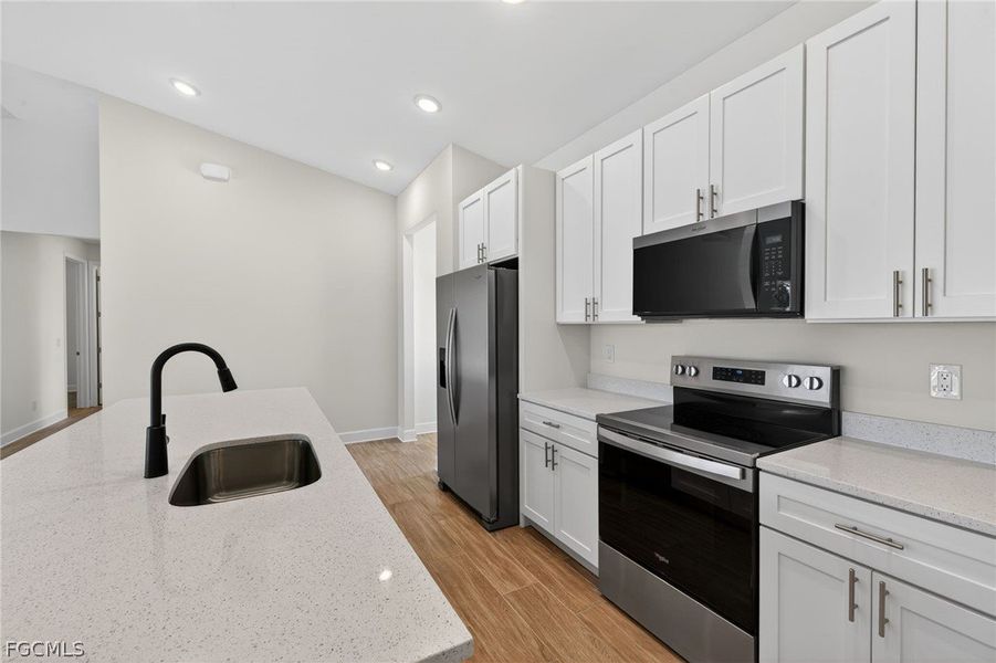 Furnished interior view inside a new home in Cape Coral, Cape Coral (Image 10).