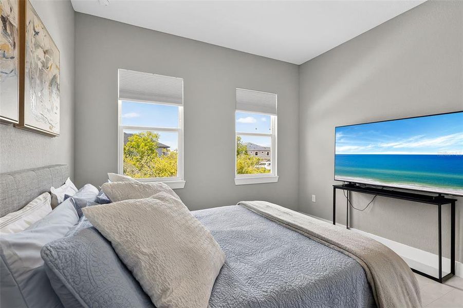 Furnished interior view inside a new home in , Port Charlotte (Image 40).