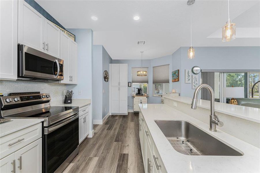 Furnished interior view inside a new home in , Punta Gorda (Image 46).