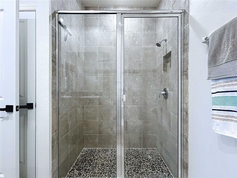 Close-up of interior finishes inside a home in Mirada, San Antonio (Image 23).