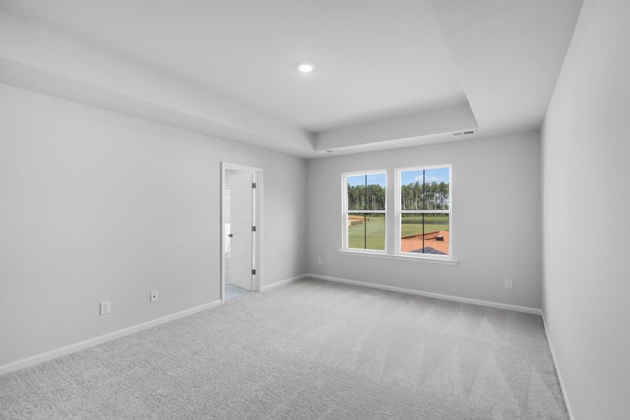 Spacious, unfurnished interior of a new home in , Summerville (Image 19).