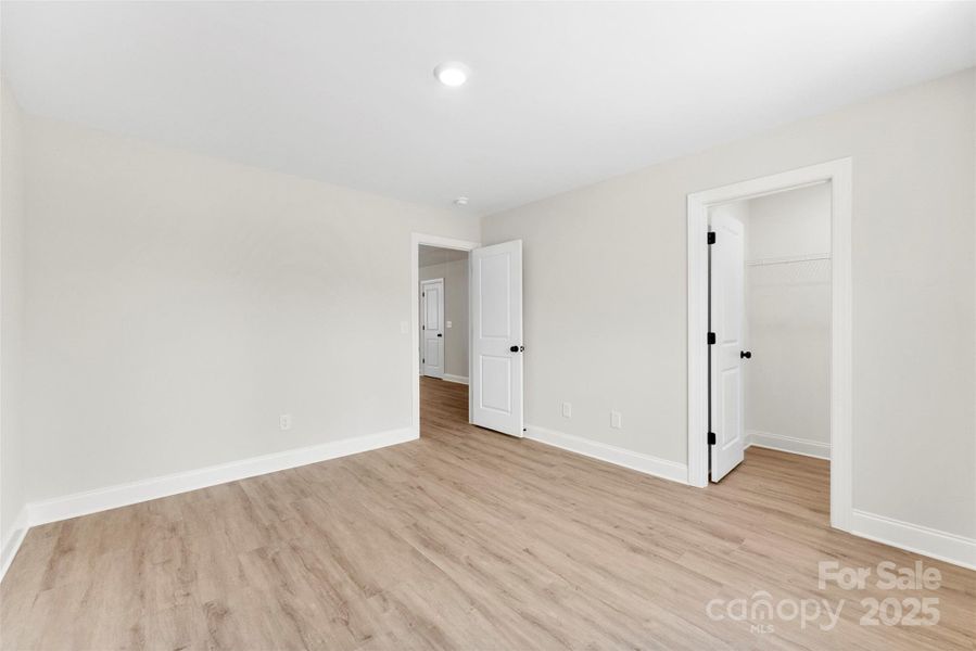 Spacious, unfurnished interior of a new home in , Charlotte (Image 22).
