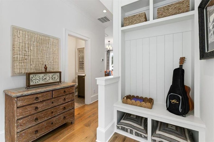 Furnished interior view inside a new home in , Roswell (Image 73).