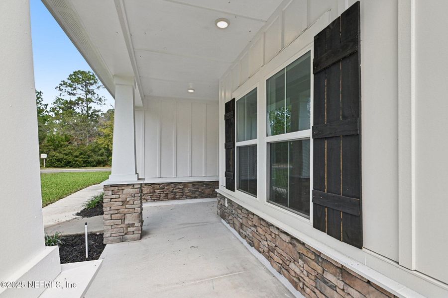 Exterior details and patio area of a home in , Fernandina Beach (Image 30).