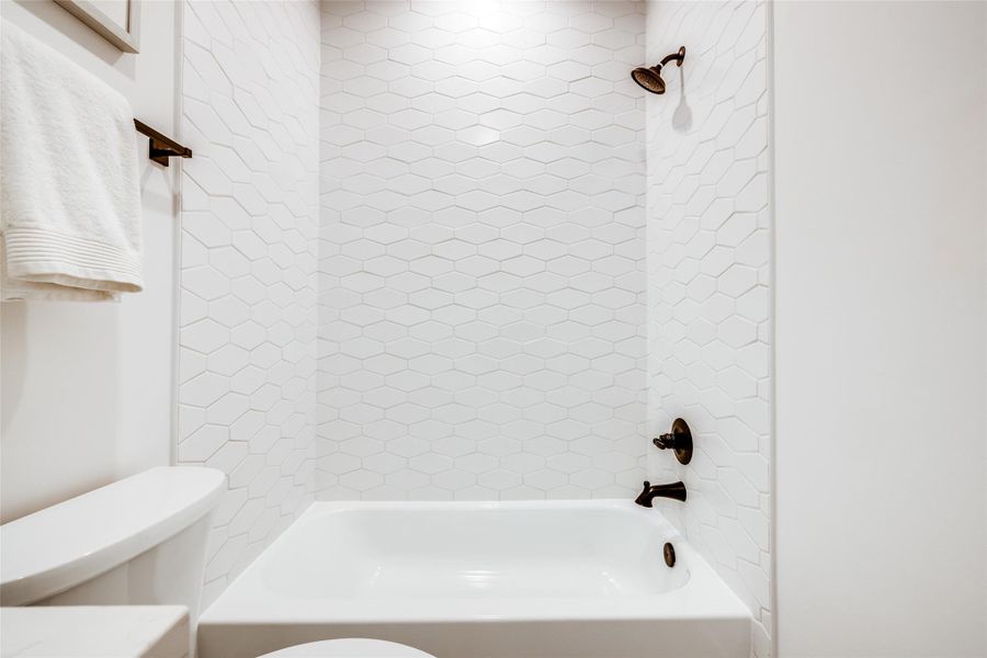 Close-up of interior finishes inside a home in , Houston (Image 19). Close-up of interior finishes inside a home in , Houston (Image 19).