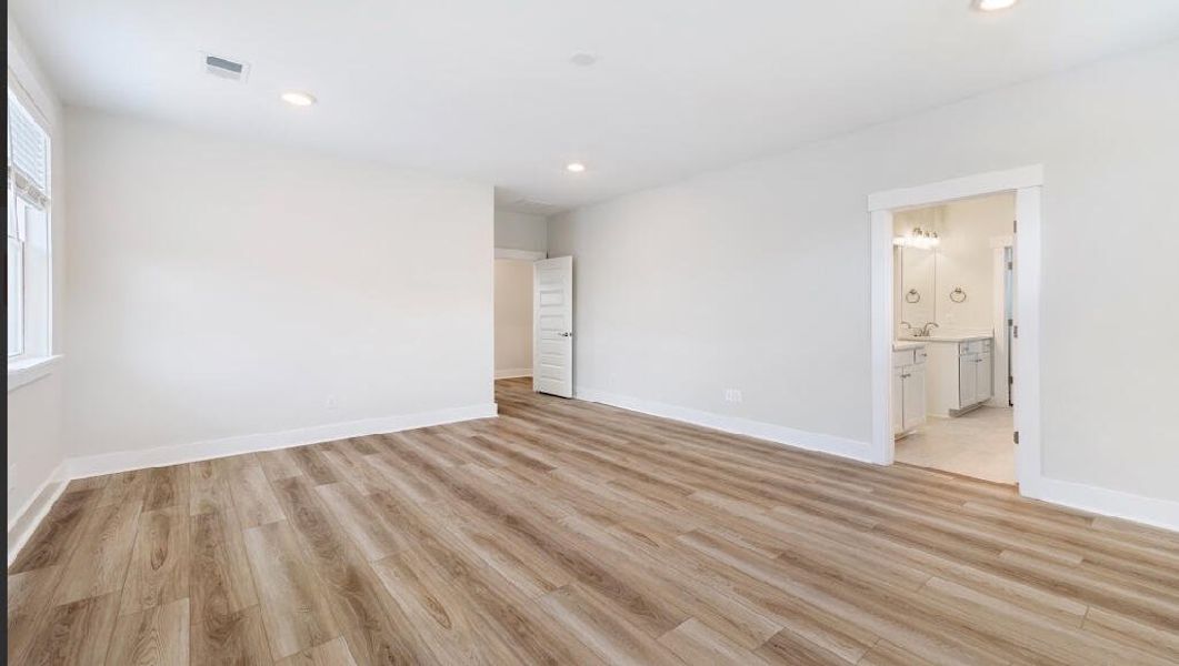 Spacious, unfurnished interior of a new home in Midtown at Nexton, Summerville (Image 16).