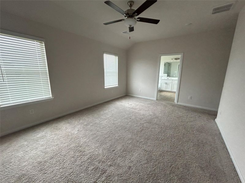 Spacious, unfurnished interior of a new home in Cypress Oaks North, Cypress (Image 18).