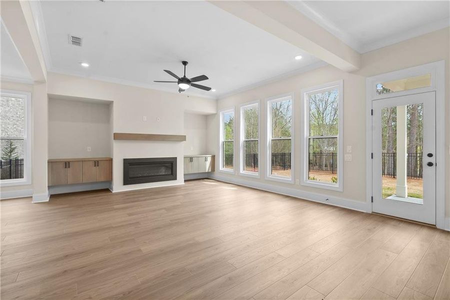 Spacious, unfurnished interior of a new home in Bellwyn, Johns Creek (Image 17).