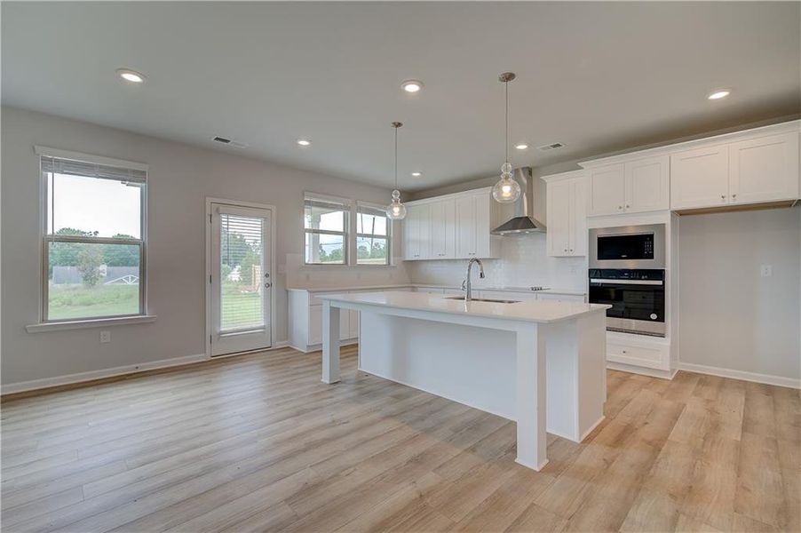 Image 25 of a home in Adagio.