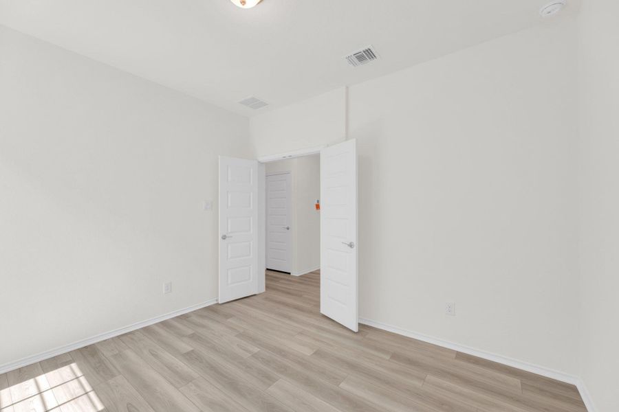 Spacious, unfurnished interior of a new home in Salerno - Classic Collection, Round Rock (Image 17). Spacious, unfurnished interior of a new home in Salerno - Classic Collection, Round Rock (Image 17).