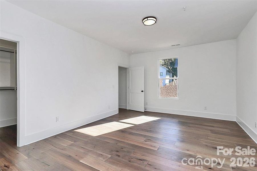 Spacious, unfurnished interior of a new home in , Charlotte (Image 20).
