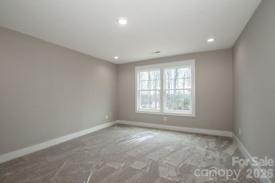 Spacious, unfurnished interior of a new home in , Lincolnton (Image 25).