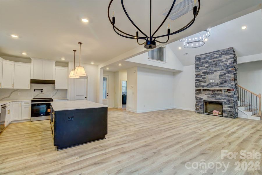 Spacious, unfurnished interior of a new home in , Bessemer City (Image 25).