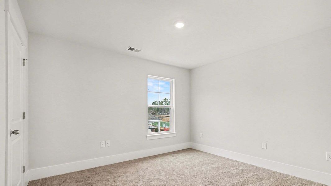 Spacious, unfurnished interior of a new home in Eden Springs, Longs (Image 21).