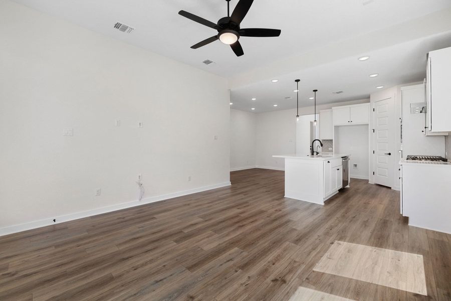 Spacious, unfurnished interior of a new home in Flora, Hutto (Image 23).
