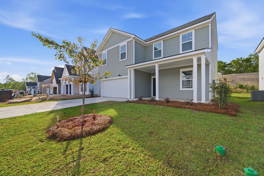 Image 41 of a home in Grand Arbor.