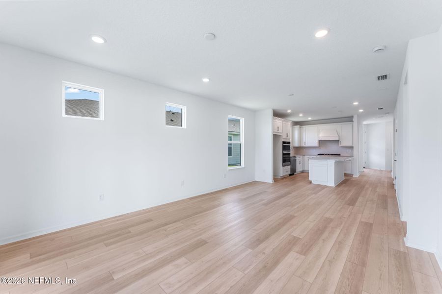 Spacious, unfurnished interior of a new home in Del Webb Wildlight, Wildlight (Image 30).