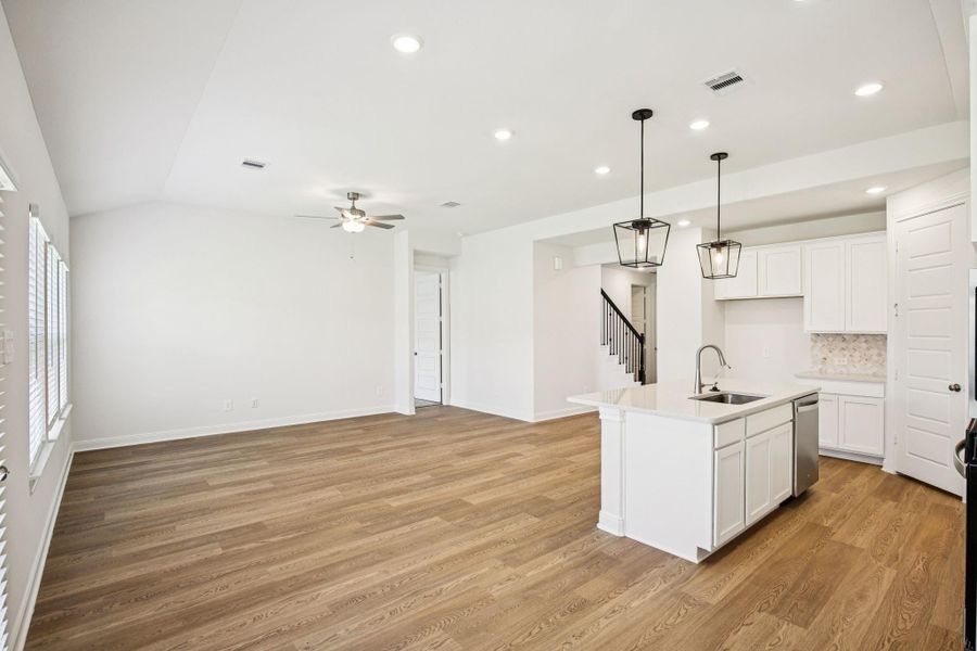 Image 9 of a home in Pine Lake Cove - Classic Series. Image 9 of a home in Pine Lake Cove - Classic Series.