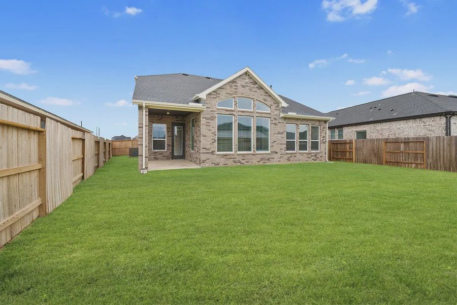 Representative exterior details of a home built from the Madison by Chesmar Homes in Grange, Katy (Image 3).