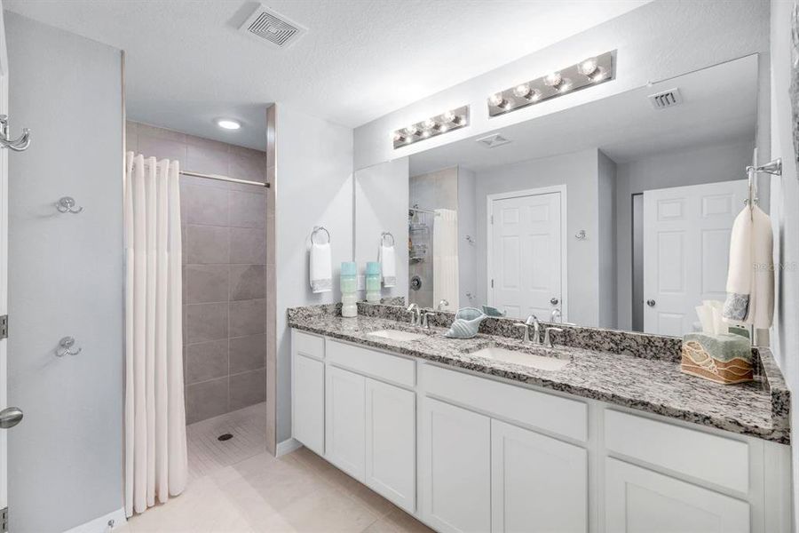 Furnished interior view inside a new home in , Punta Gorda (Image 5). Furnished interior view inside a new home in , Punta Gorda (Image 5).