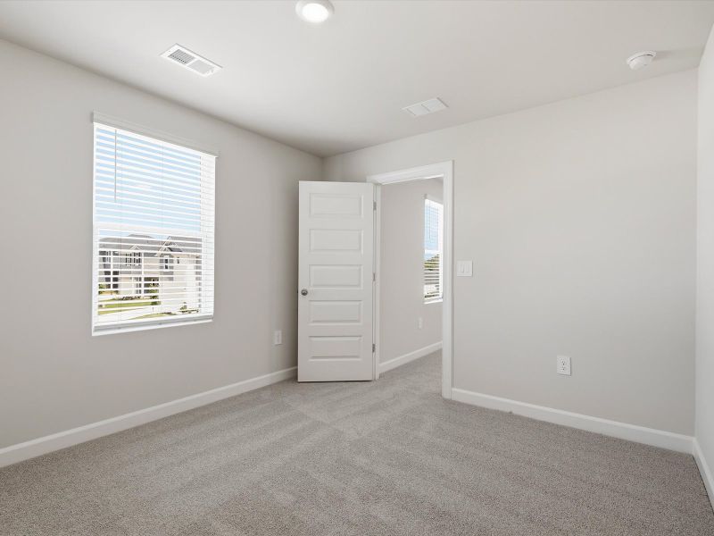 Spacious, unfurnished interior of a new home in Village at White Pine, Pendleton (Image 18). Spacious, unfurnished interior of a new home in Village at White Pine, Pendleton (Image 18).