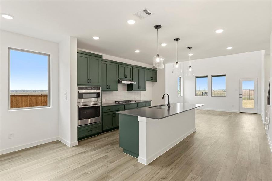 11. 14096 Harden - Kitchen (3)