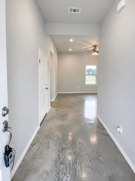 Spacious, unfurnished interior of a new home in , Trinity (Image 20).