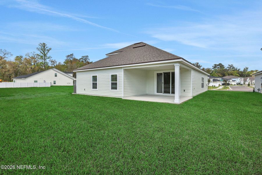 Exterior details and patio area of a home in Jennings Farm, Middleburg (Image 4).