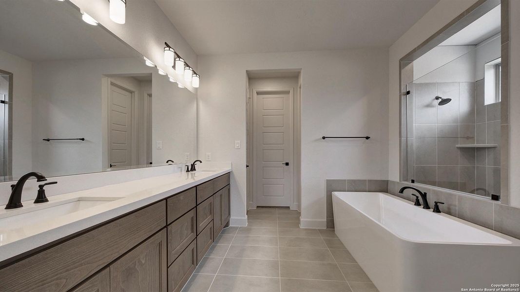 Furnished interior view inside a new home in Esperanza 60', Boerne (Image 15). Furnished interior view inside a new home in Esperanza 60', Boerne (Image 15).