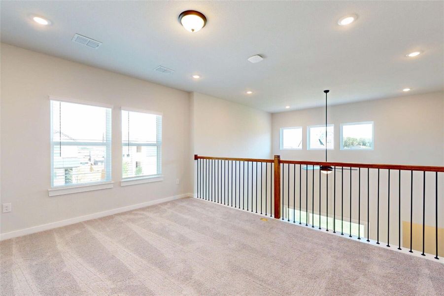 Spacious, unfurnished interior of a new home in Cedar Brook, Leander (Image 25).