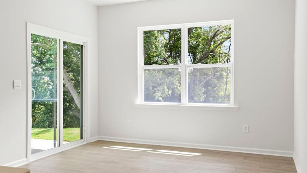 Spacious, unfurnished interior of a new home in Sherwood Gardens, Landrum (Image 28).