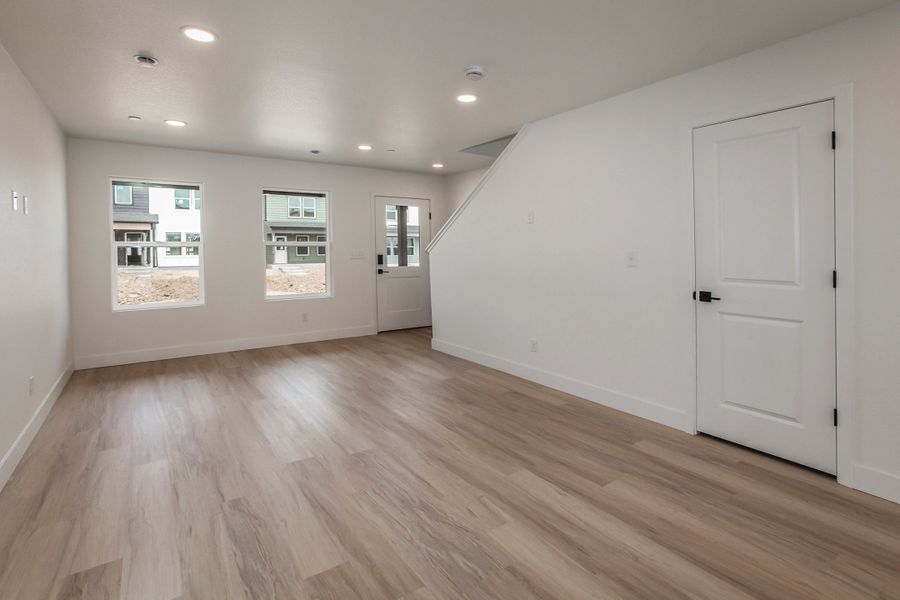 Spacious, unfurnished interior of a new home in Prairie Song, Windsor (Image 33). Spacious, unfurnished interior of a new home in Prairie Song, Windsor (Image 33).