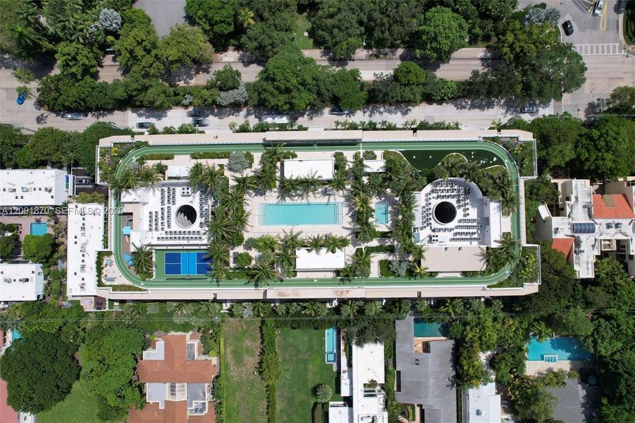 Community amenities in , Miami (Image 56).