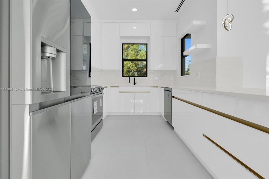 Furnished interior view inside a new home in , Lehigh Acres (Image 12). Furnished interior view inside a new home in , Lehigh Acres (Image 12).