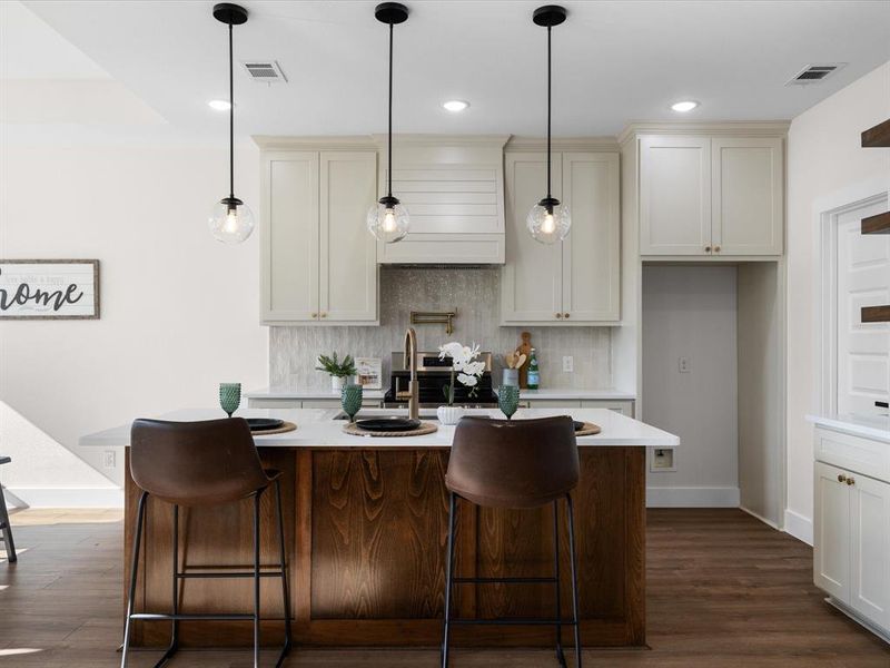 Furnished interior view inside a new home in , Fort Worth (Image 17).