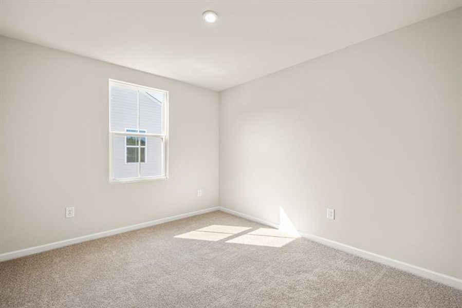 Spacious, unfurnished interior of a new home in Brookshire, Sanford (Image 20).