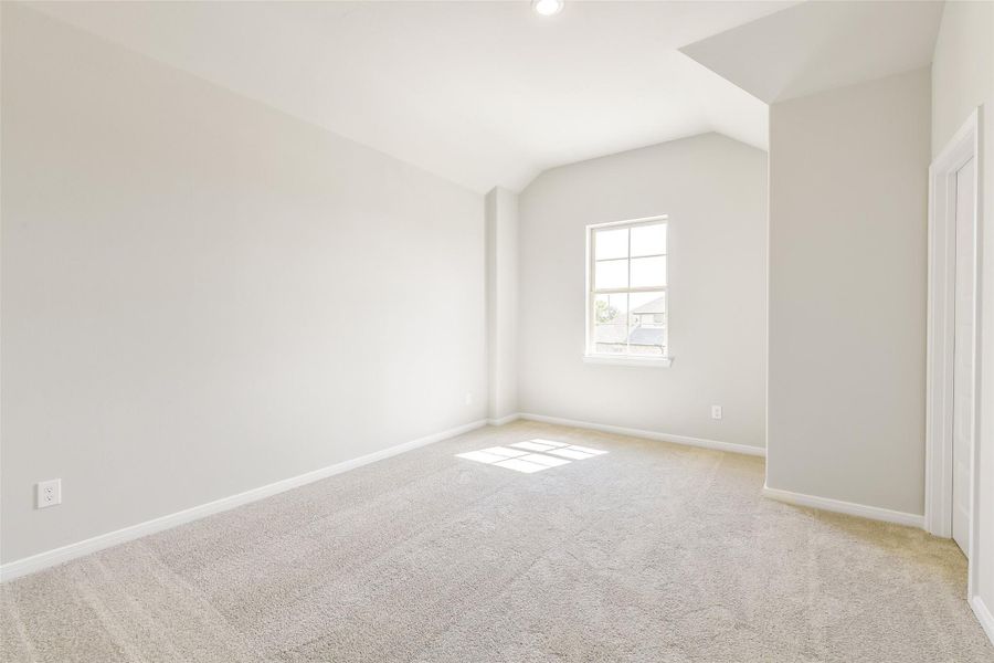 Spacious, unfurnished interior of a new home in Stone Creek Ranch, Hockley (Image 33). Spacious, unfurnished interior of a new home in Stone Creek Ranch, Hockley (Image 33).