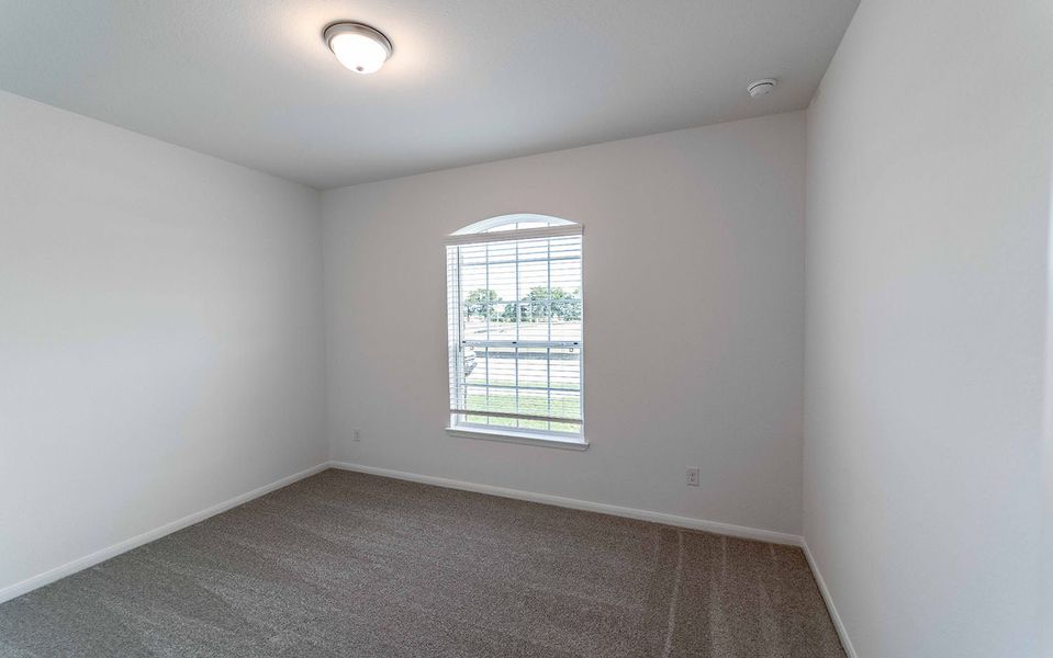 Spacious, unfurnished interior of a new home in Bay Creek, Baytown (Image 11).