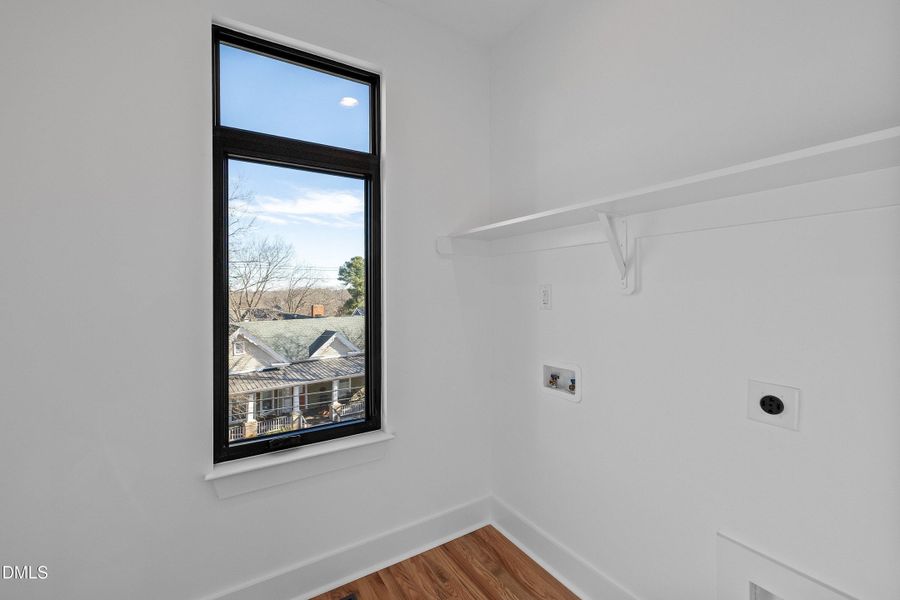 43-813 N Roxboro_6829 43-813 N Roxboro_6829