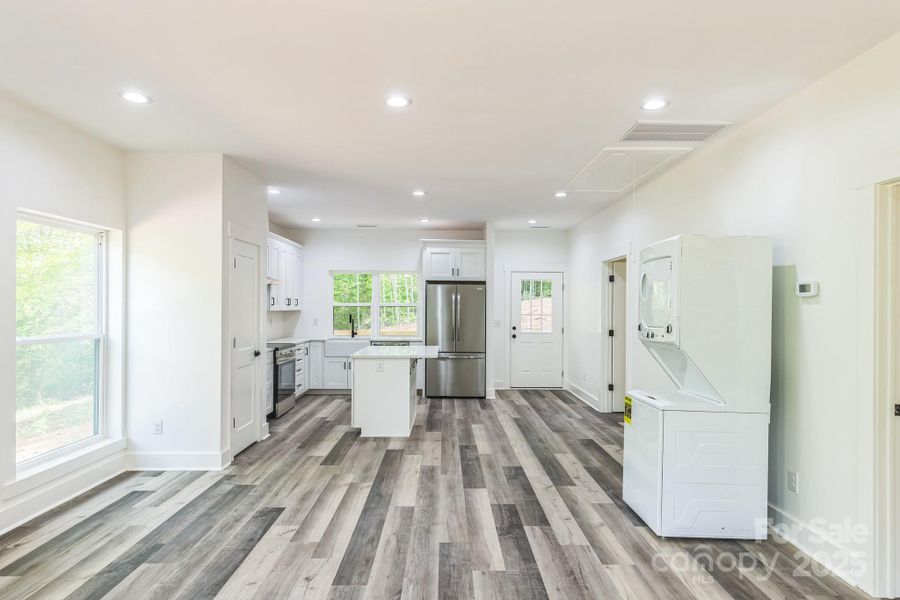 Image 28 of a home in .