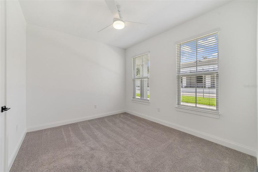 Spacious, unfurnished interior of a new home in Vdara, Orlando (Image 13).