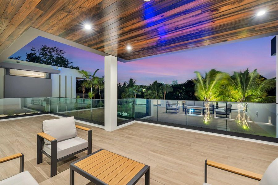 Exterior details and patio area of a home in , Fort Lauderdale (Image 26). Exterior details and patio area of a home in , Fort Lauderdale (Image 26).