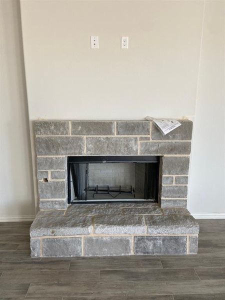 Close-up of interior finishes inside a home in Hillview Addition, Decatur (Image 8).