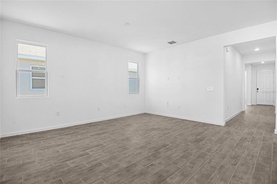 Spacious, unfurnished interior of a new home in Annabelle Estates, Lake Wales (Image 15). Spacious, unfurnished interior of a new home in Annabelle Estates, Lake Wales (Image 15).