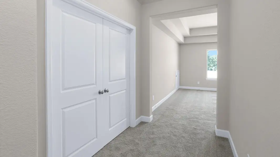 Spacious, unfurnished interior of a new home in Kresston 65', Magnolia (Image 9).