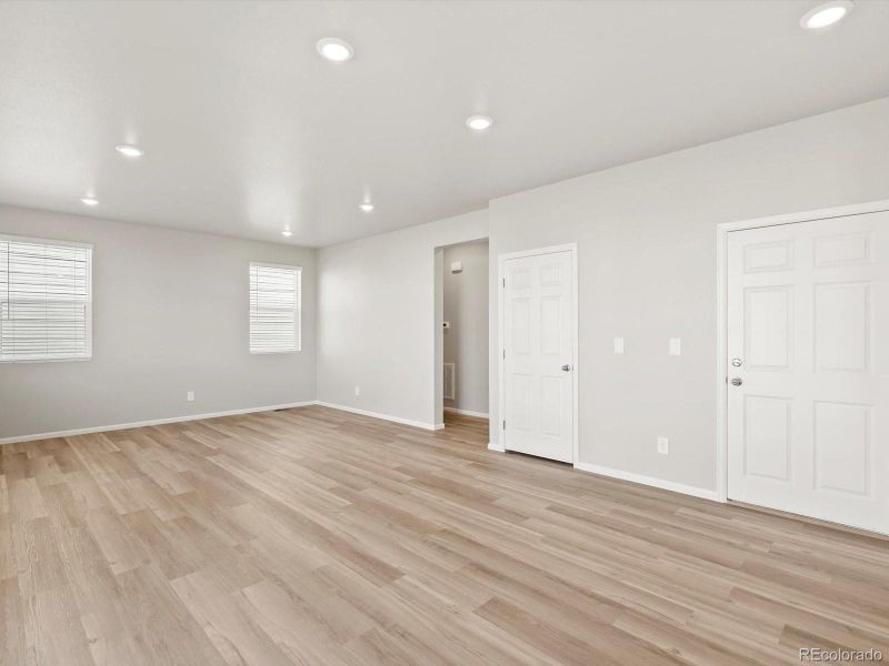 Spacious, unfurnished interior of a new home in Revere at Johnstown, Johnstown (Image 20).