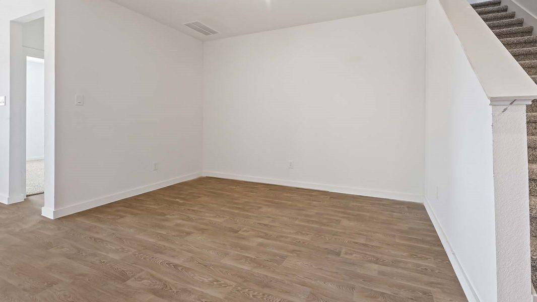 Spacious, unfurnished interior of a new home in Holly Ridge, Rosenberg (Image 11).