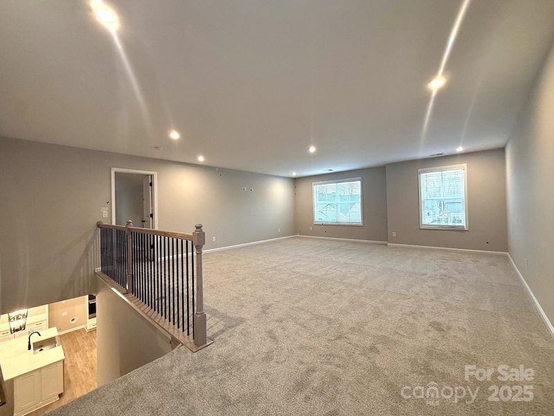 CONSTRUCTION PHOTOS 12/01/25