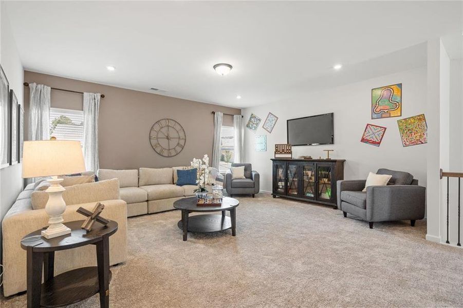 Furnished interior view inside a new home in Laurel Creek, Calhoun (Image 21).