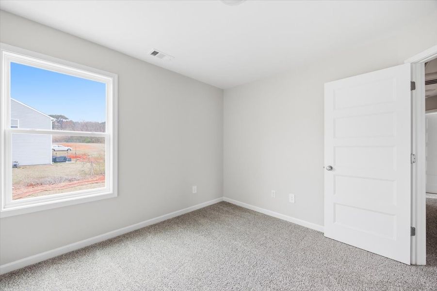 Spacious, unfurnished interior of a new home in Creekside Manor, Thomaston (Image 19).
